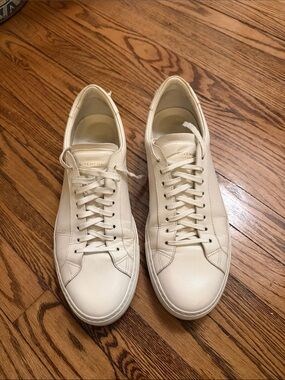 Givenchy Men’s Off-White Leather Low-Top Sneakers